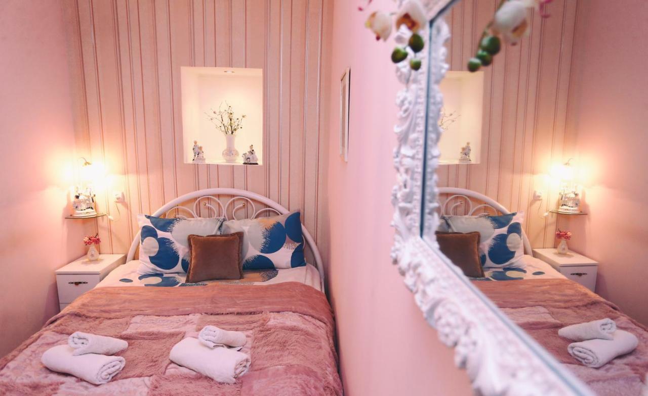 Apartment On Freedom Square Diuma Street ティビリシ エクステリア 写真