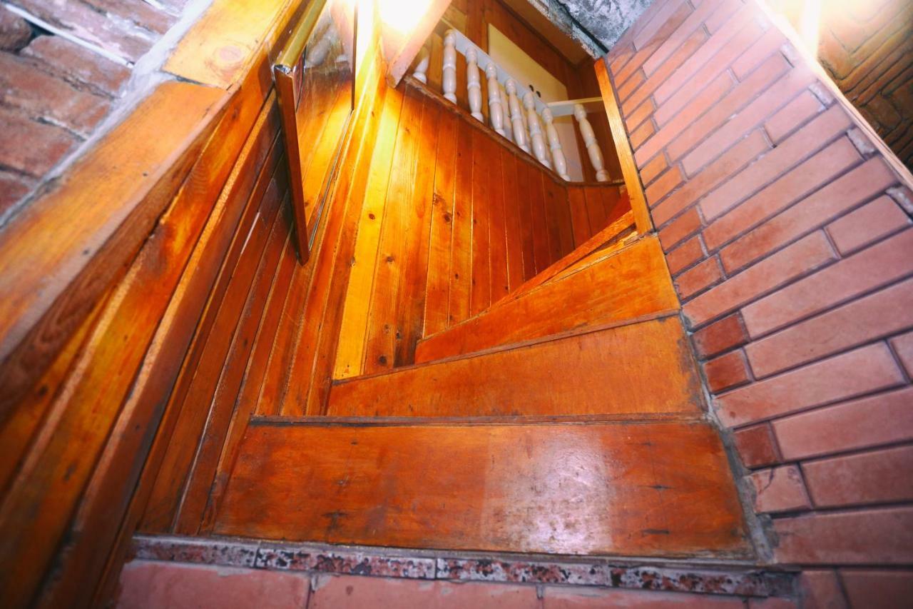 Apartment On Freedom Square Diuma Street ティビリシ エクステリア 写真